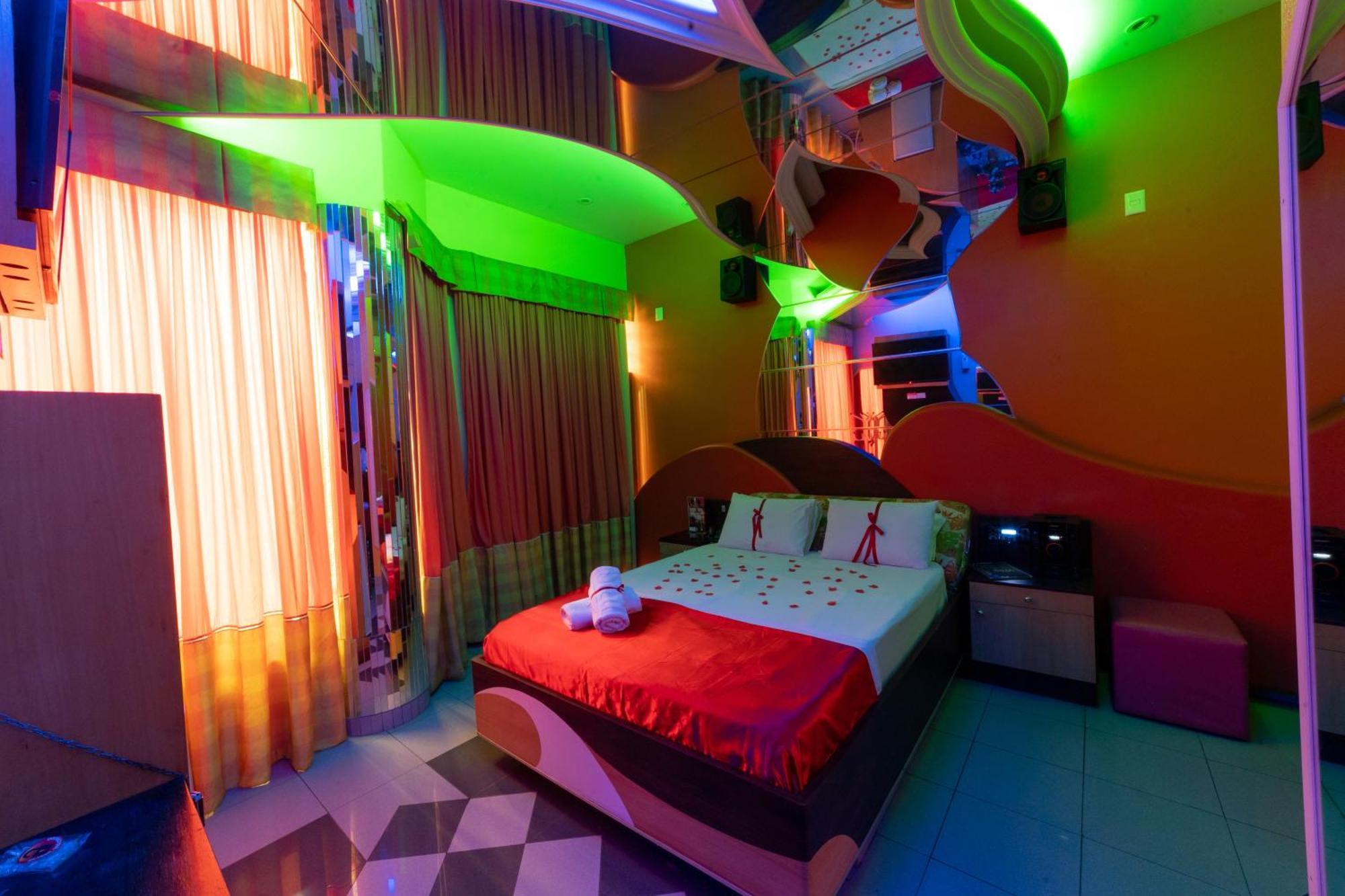 Status Motel - Check In Livre (Adults Only) Serra  Bagian luar foto